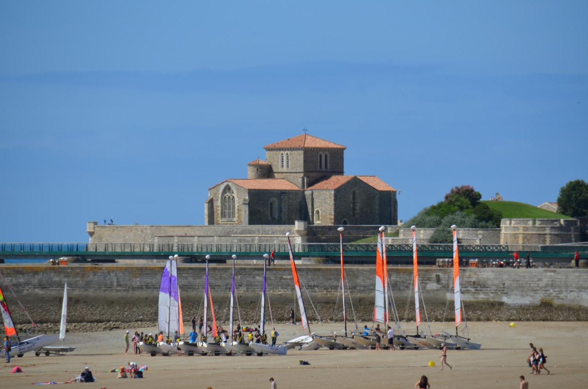 Appartements Front De Mer Sables D'Olonne เลส์ซาบล์-โดล็อนน์ ภายนอก รูปภาพ